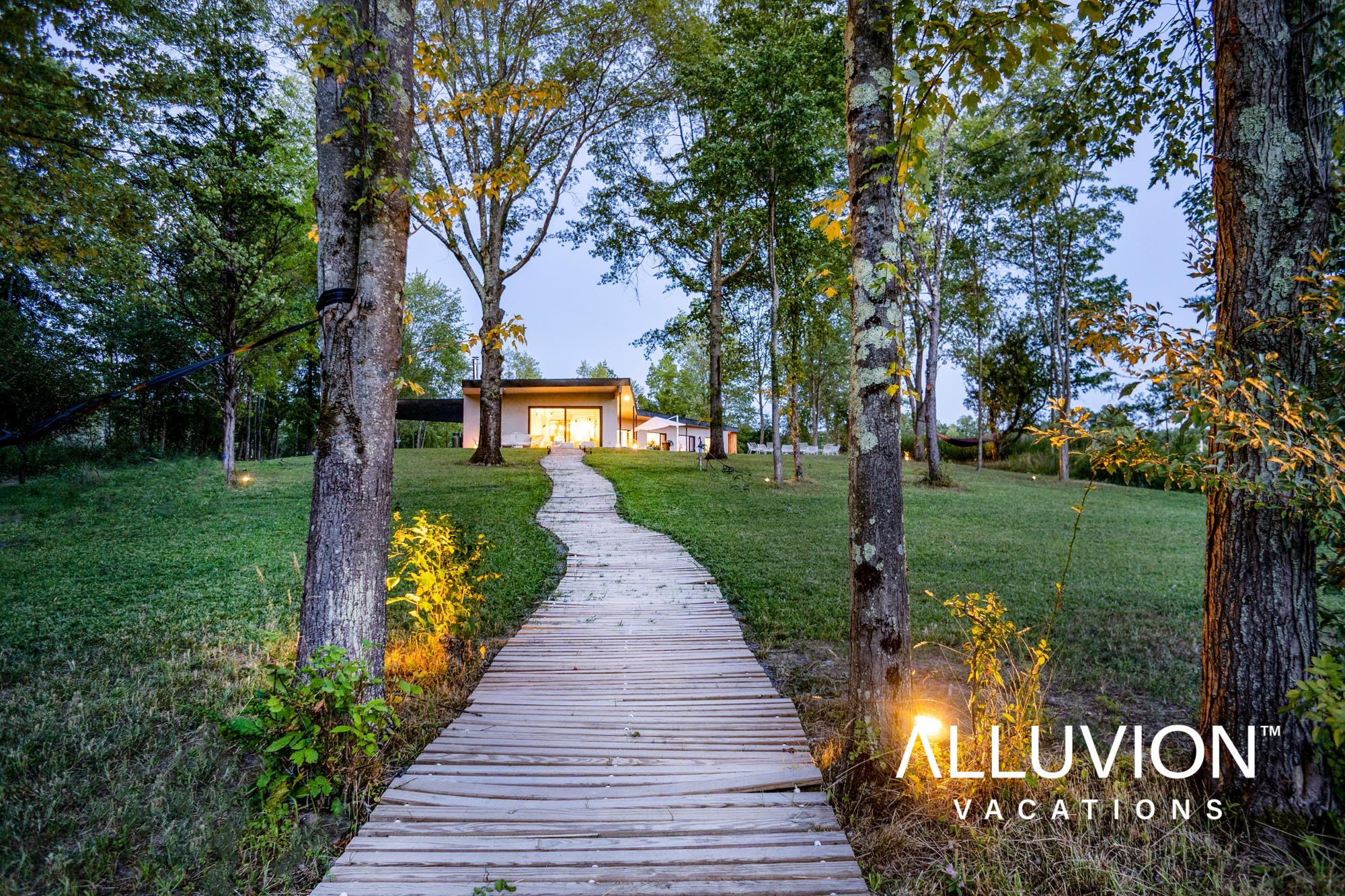 Experience the Magic of Hudson Valley with Alluvion Vacations – Luxury Airbnb Villa in the heart of Hudson Valley Farmland – Airbnb Photography by Alluvion Media / Maxwell Alexander – Vacation Rental Management by Alluvion Vacations