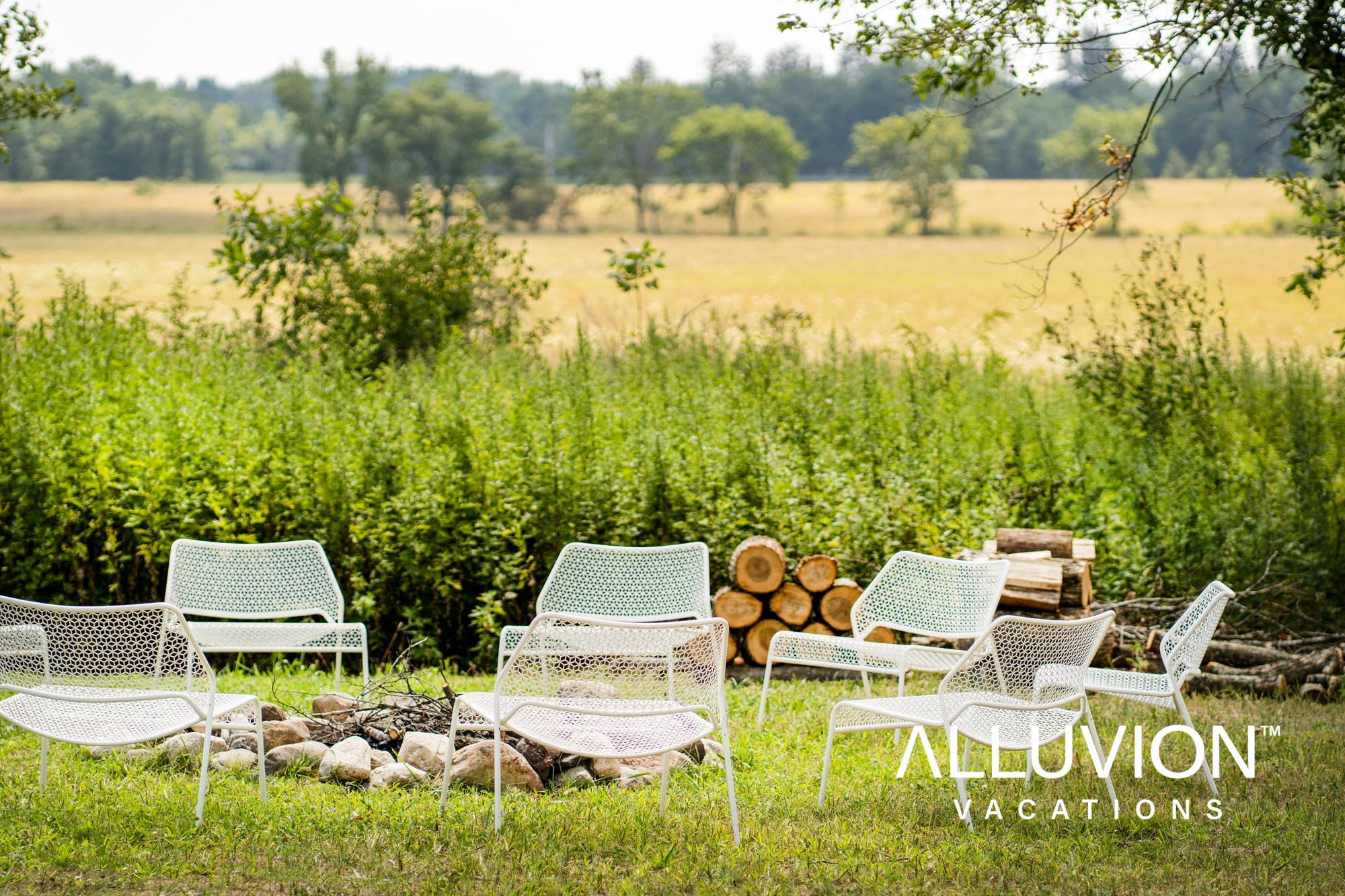 Experience the Magic of Hudson Valley with Alluvion Vacations – Luxury Airbnb Villa in the heart of Hudson Valley Farmland – Airbnb Photography by Alluvion Media / Maxwell Alexander – Vacation Rental Management by Alluvion Vacations