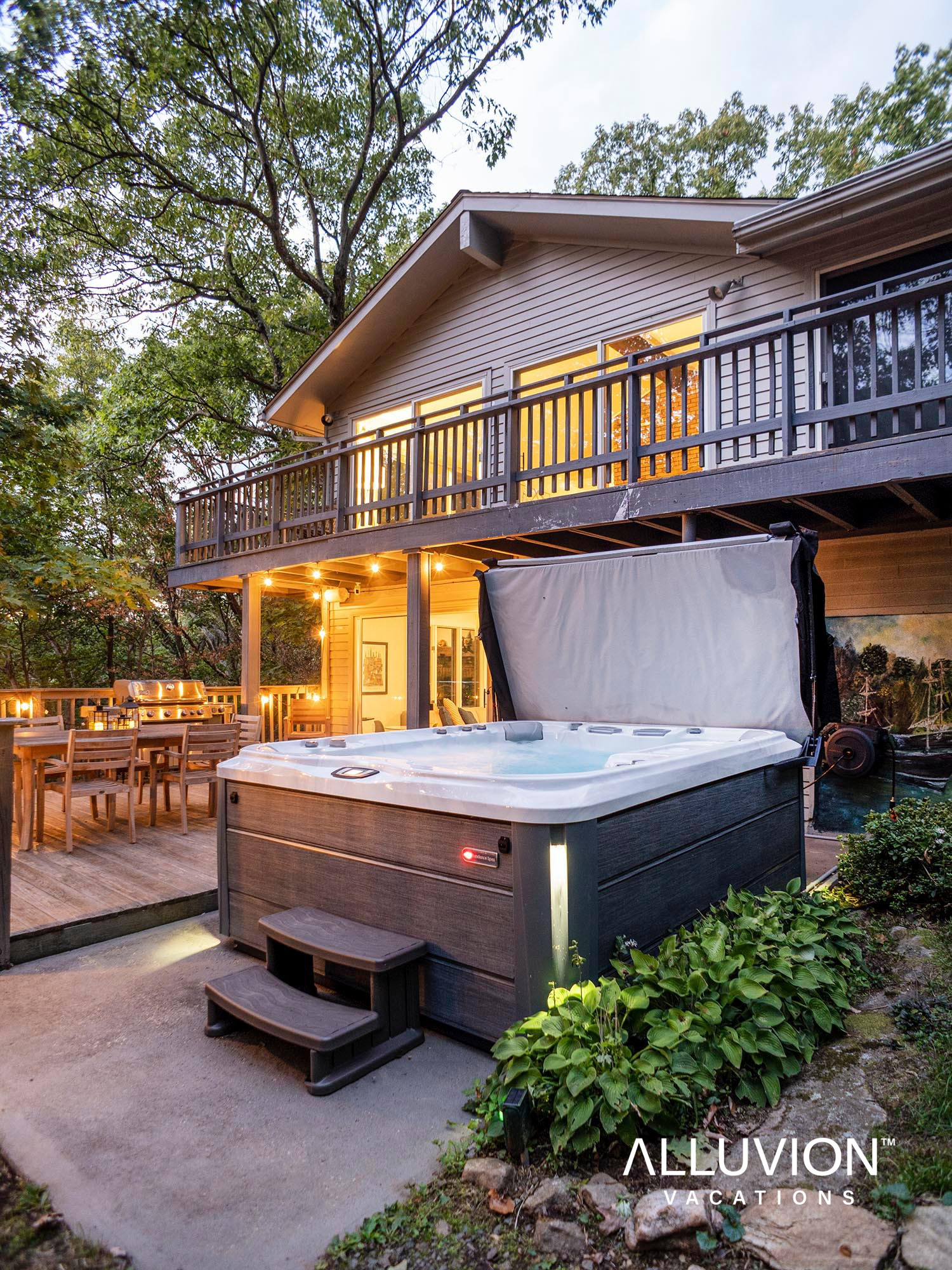Treetop Retreat with an Oversized Hot Tub in Tuxedo Park – Airbnb Rentals in the Hudson Valley and Catskills – Vacation Rental Management