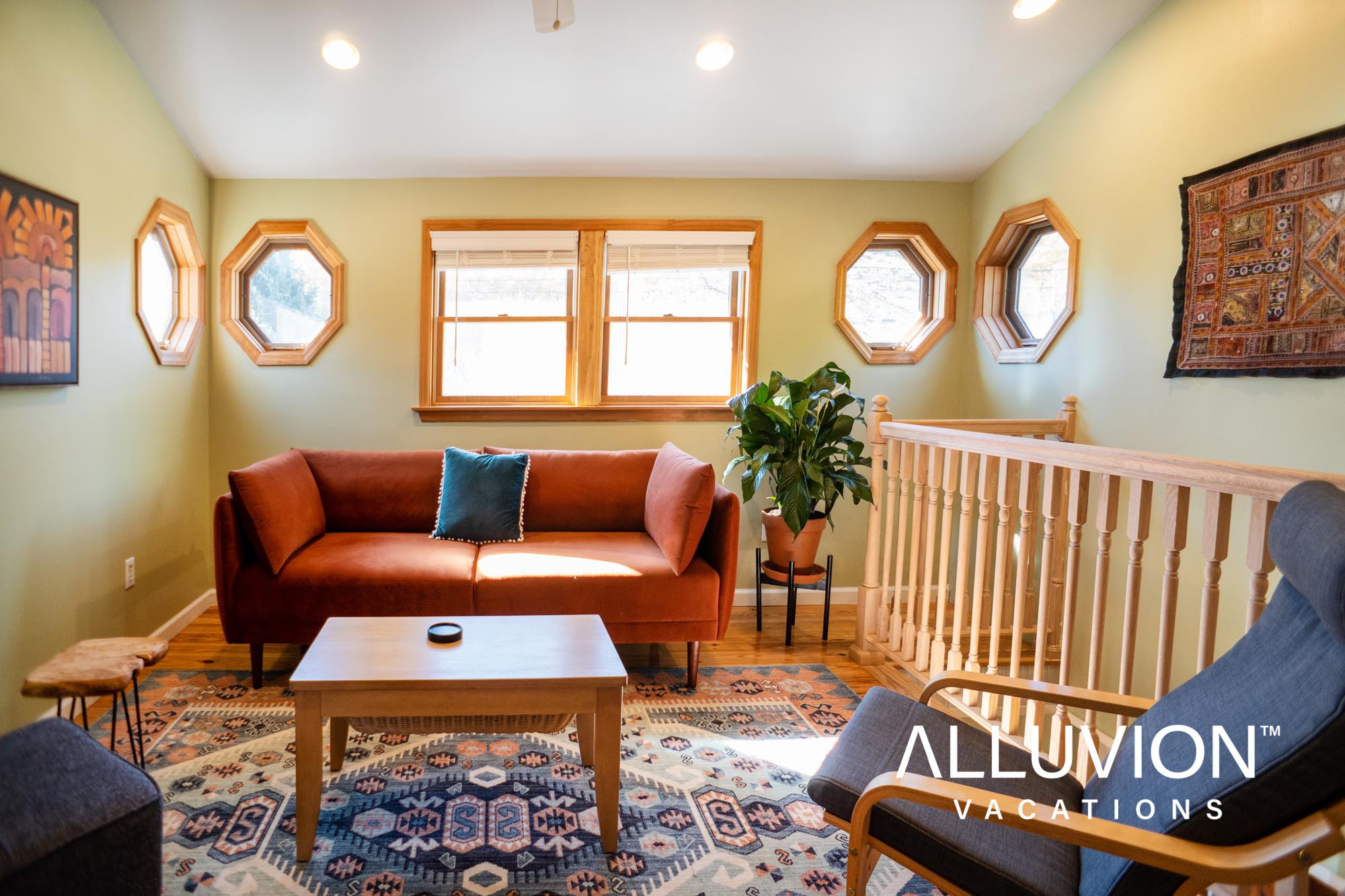 Relax and Rejuvenate in the Catskills: Experience the tranquility of a Quiet Country Retreat with Hot Tub - Hudson Valley Airbnb Hot Tub – Airbnb Cabin with a Hot Tub