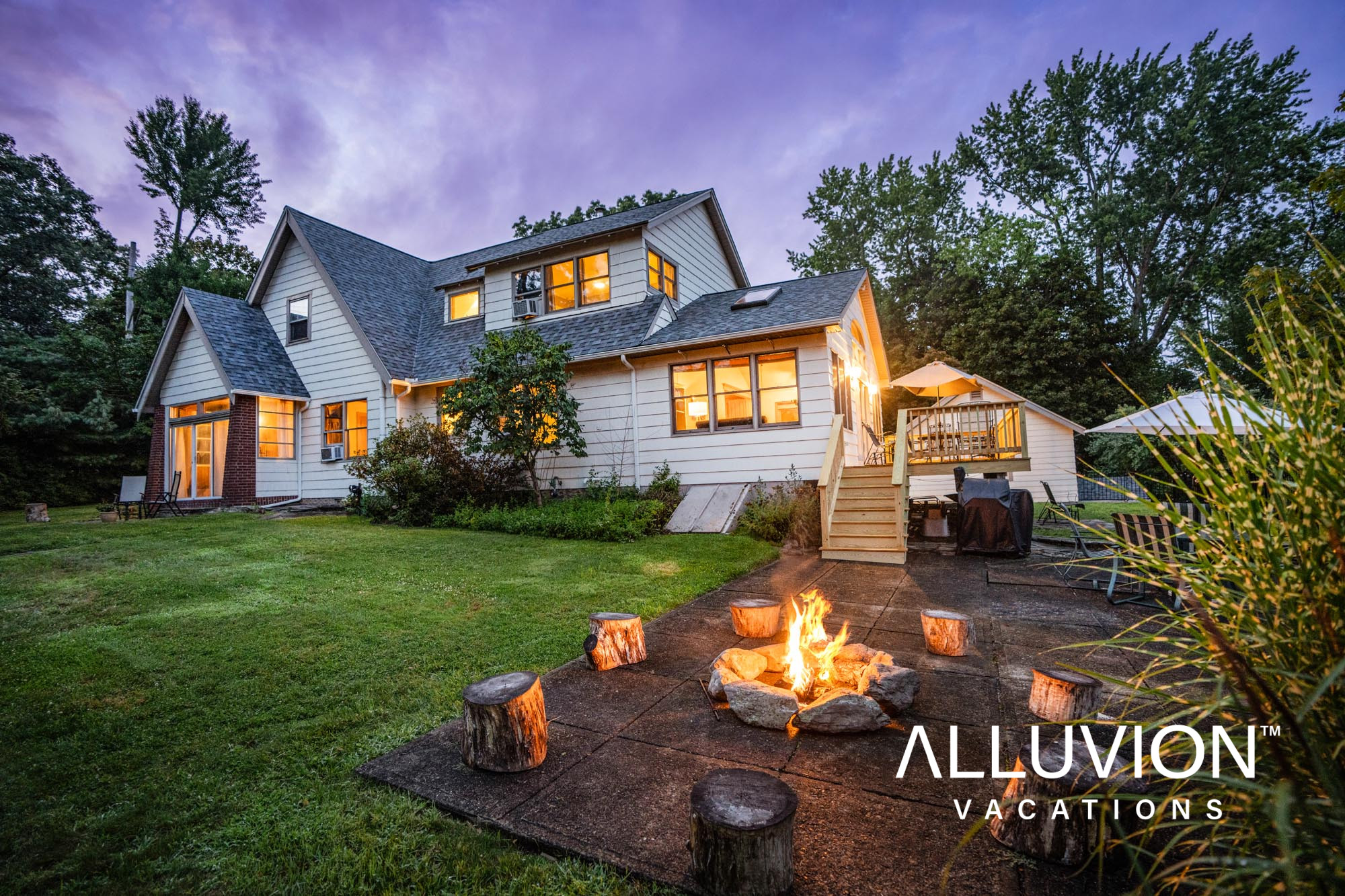 Experience a Fairytale Summer Getaway at Our Rustic Vacation Rental Retreat in Monroe, NY – Book now on Airbnb