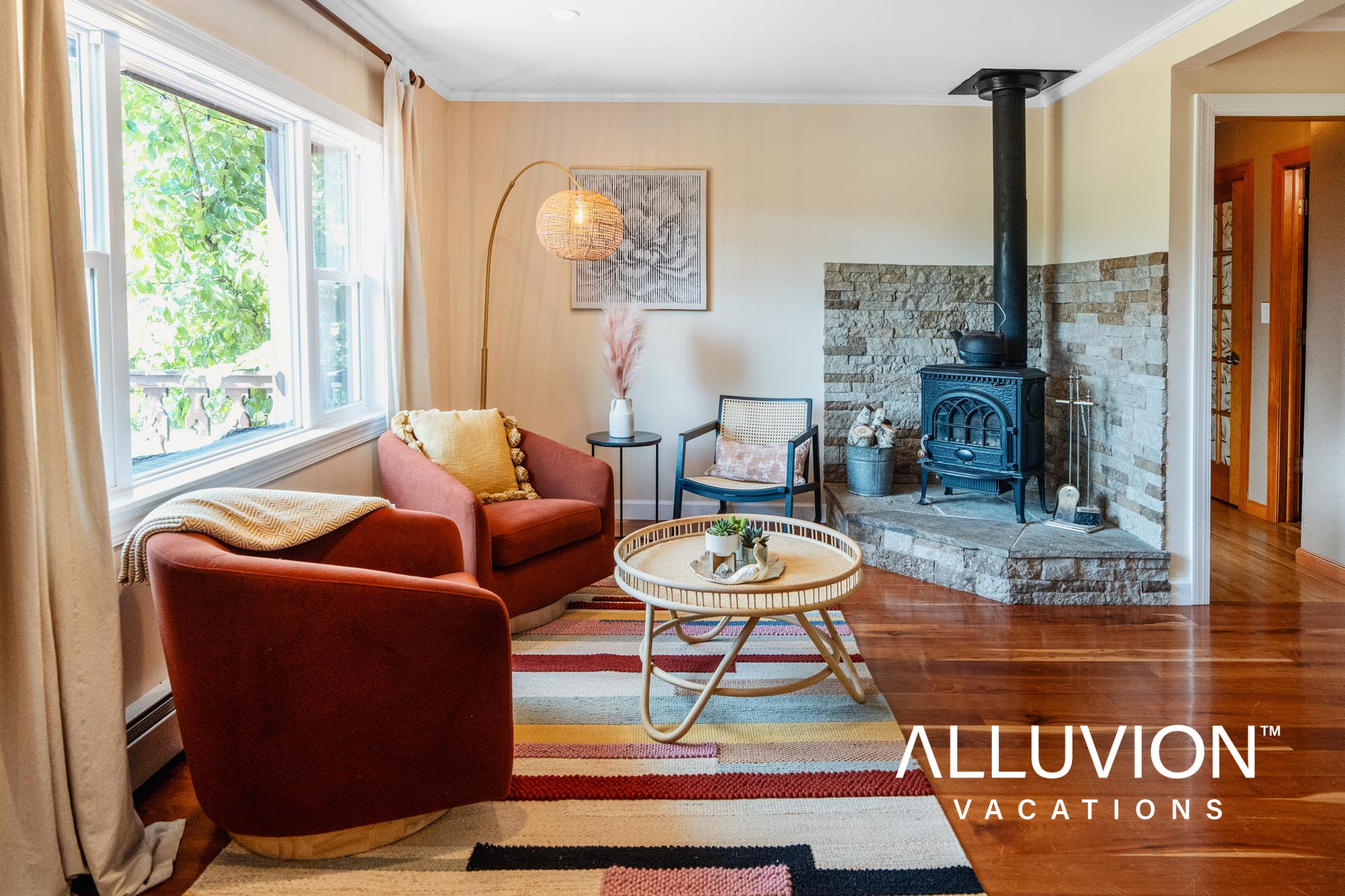 An Idyllic Escape to the Hudson Valley: A Countryside Home Awaits in Gardiner, NY – Airbnb Reviews Presented by Alluvion Vacations – The Best Vacations Rentals in the Hudson Valley and Catskills – Airbnb Photography by Alluvion Media