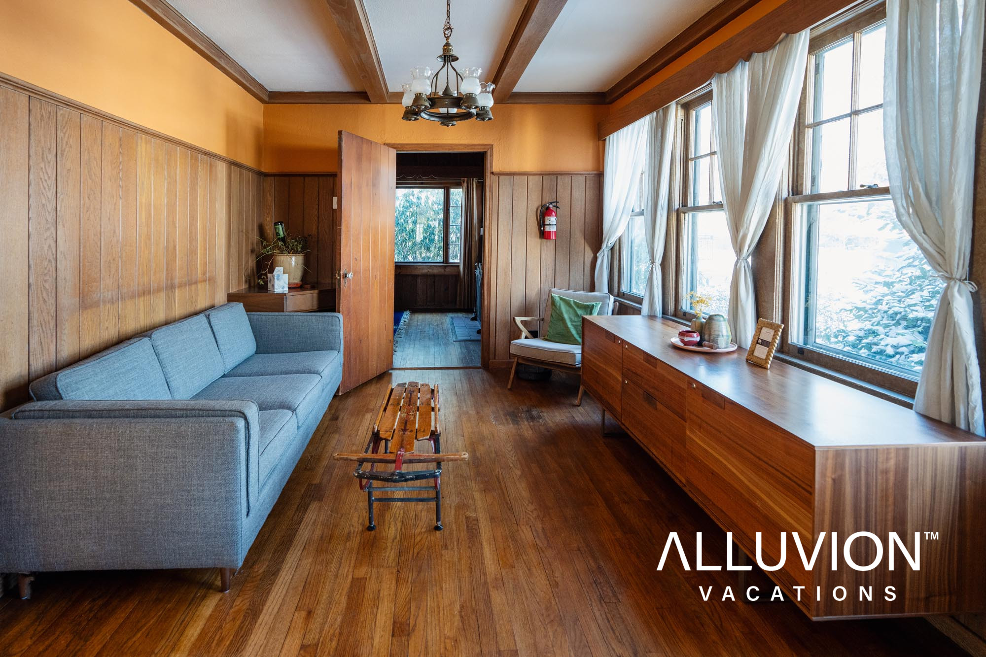 Trendy Winter Retreat: Conquer Mount Peter and Cozy Up in Monroe's Best Airbnb by Alluvion Vacations