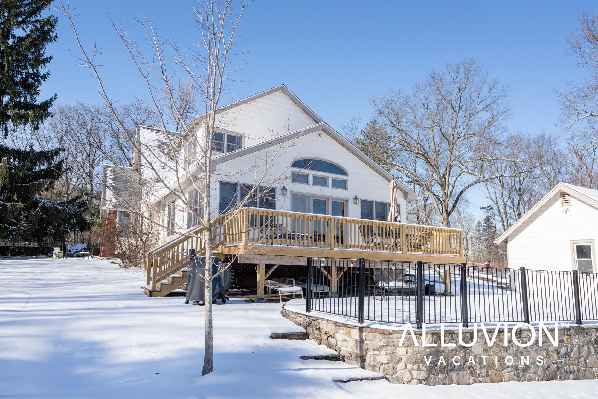 Trendy Winter Retreat: Conquer Mount Peter and Cozy Up in Monroe's Best Airbnb by Alluvion Vacations